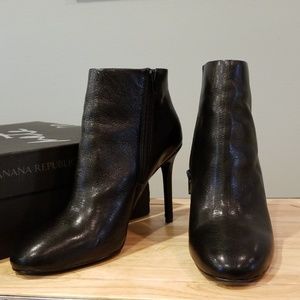 Banana Republic Black Booties